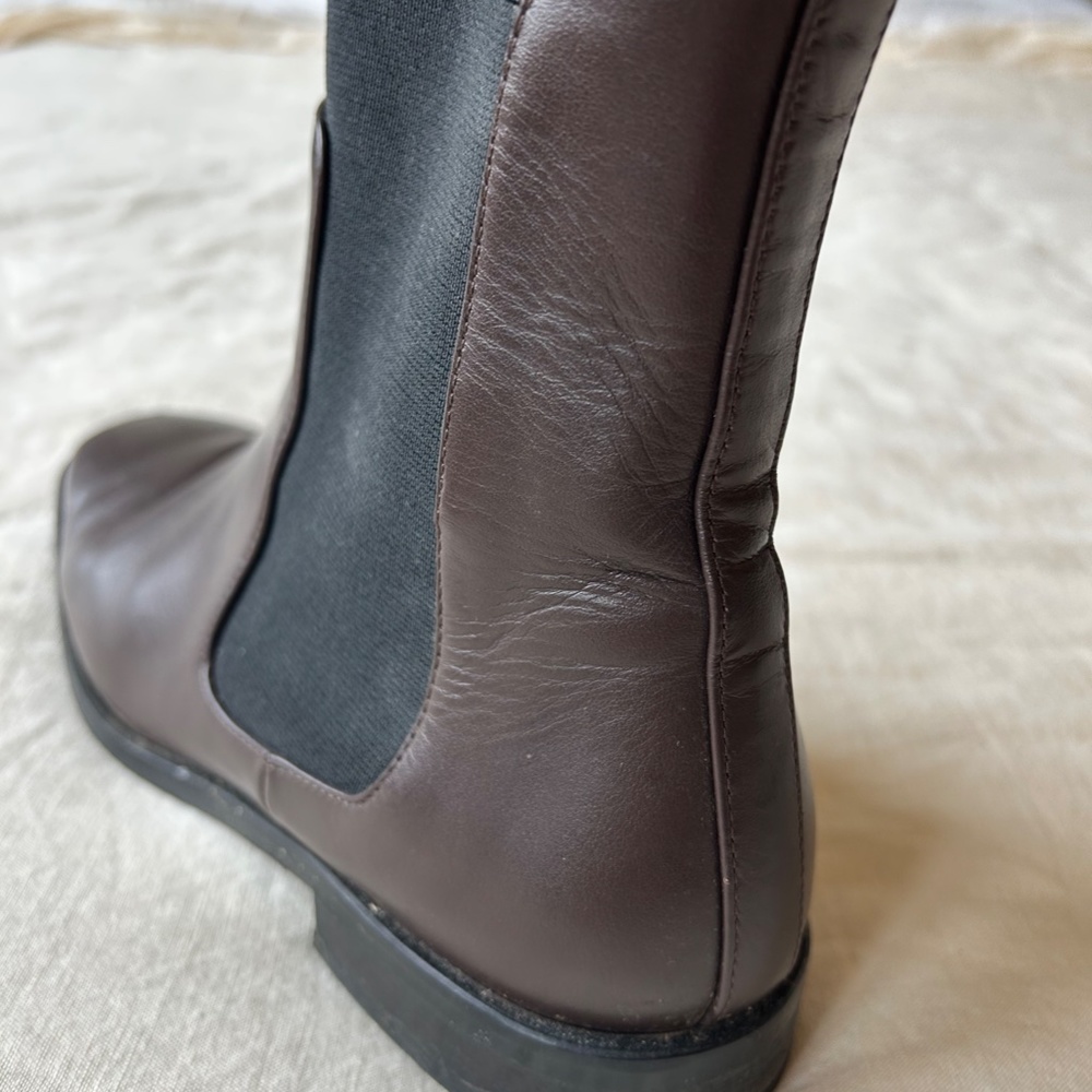 RARE The Italian Leather Square Toe Chelsea Boot in Brown/Black - Picture 10 of 11